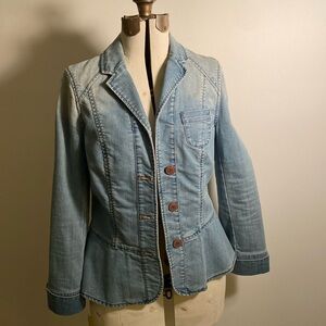 Pilcro Denim Jean Jacket. EUC. Size 6.